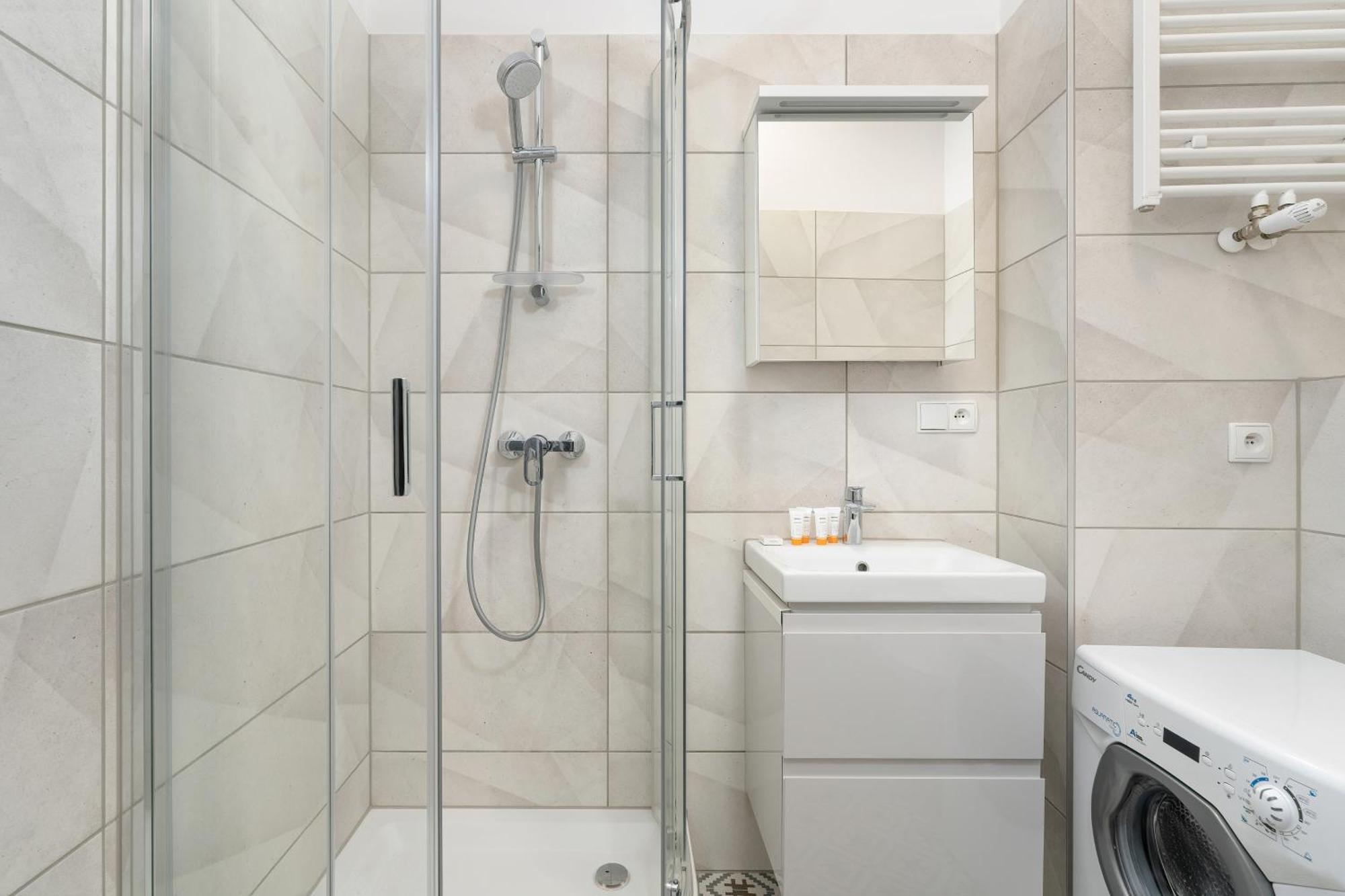 Cosy Studios Gasiorowskich By The Wilson Park By Noclegi Renters Poznan Bagian luar foto